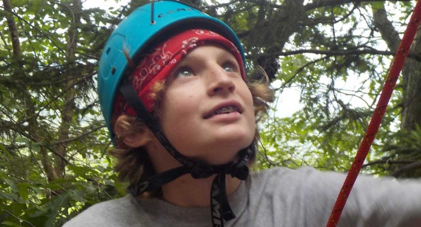 teenager rock climbing course